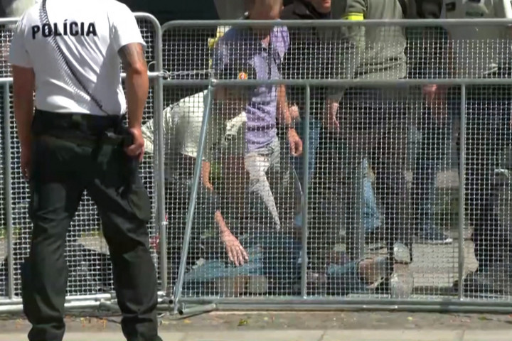 Fotó: AFP/RTVS Fico-merénylet: a világháborús pszichózis radikalizál embereket – INTERJÚ