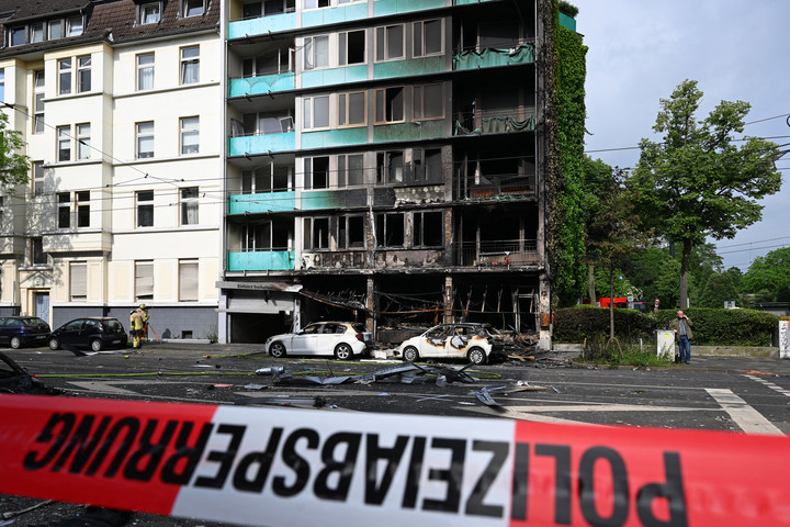 Fotó: dpa Picture-Alliance via AFP/Federico Gambarini Több ember meghalt egy társasházi tűzben