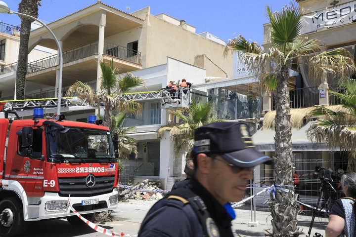 Fotó: AFP/DPA Picture-Alliance/DPA/Clara Margais Nem volt teljes körű működési engedélye a beomlott mallorcai étteremnek