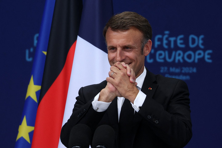Macron szerint nem eszik olyan forrón a croissant-t