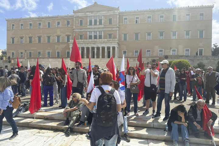 Fotó: AFP/Anadolu/Derya Gulnaz Ozcan Tüntetés és sztrájk Athénban