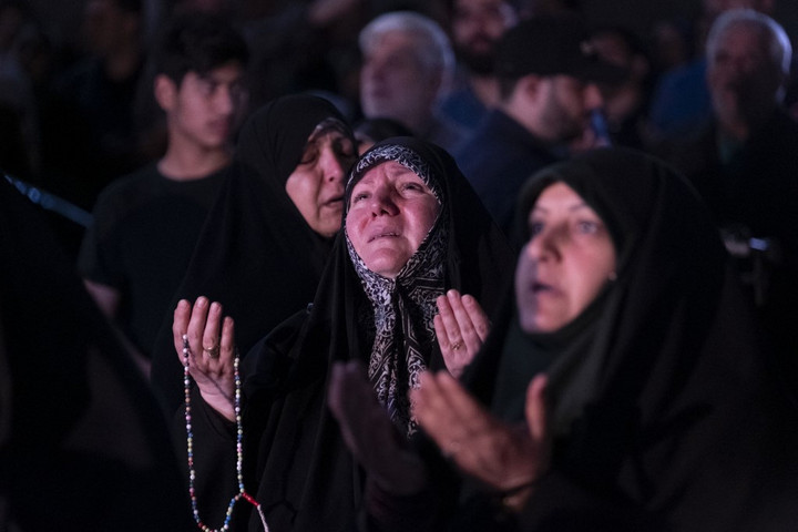 Fotó: AFP/NurPhoto/Morteza Nikoubazl Iránban ötnapos nemzeti gyászt rendeltek el