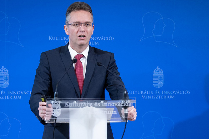 Fotó: Facebook/Hankó Balázs Hankó Balázs: Az év végéig húszezer álláskereső vehet részt egy felnőttképzési programban