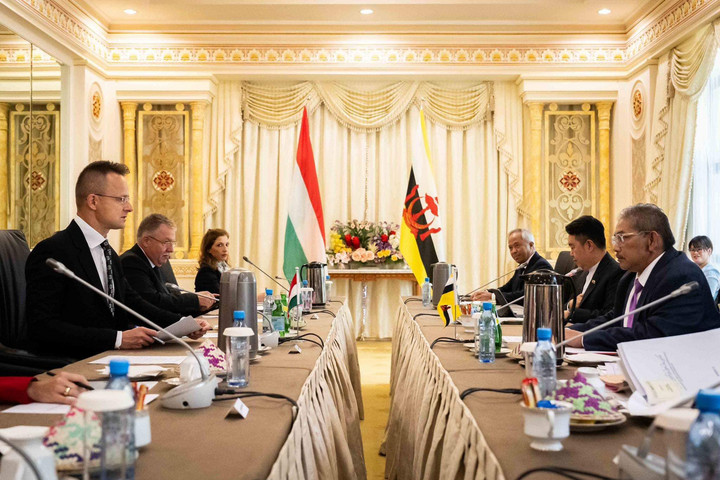 Fotó: Facebook/Szijjártó Péter A magyar EU-elnökség fontos célja az együttműködés fejlesztése Délkelet-Ázsiával + VIDEÓ