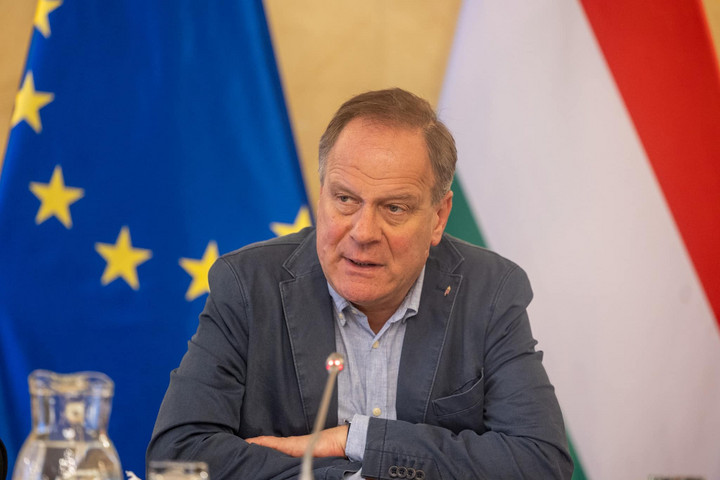 Fotó: Facebook/Navracsics Tibor Navracsics Tibor: Fontos a területi szemlélet erősítése