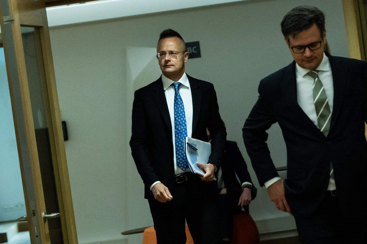 Szijjártó Péter: Magyarország a példa, hogy mekkora előnyt hoz a kelet–nyugati együttműködés