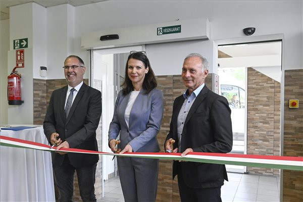 Fotó: MTI/Koszticsák Szilárd Jelentős összeggel támogatja a kormány a megváltozott munkaképességűek foglalkoztatását