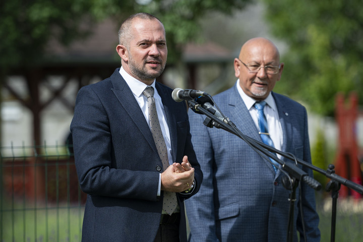 Gyopáros Alpár: A Magyar Falu Programban több mint tizenegymilliárd forintból fejlesztettek játszótereket