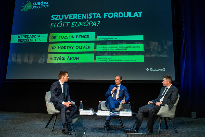 Fotó: MTI/Balogh Zoltán Tuzson Bence: Békepárti fordulatra van szükség Európában