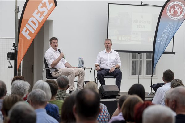 Fotó: MTI/Komka Péter Kocsis Máté: A baloldalra leadott szavazatok a brüsszeli háborús központba kerülnek