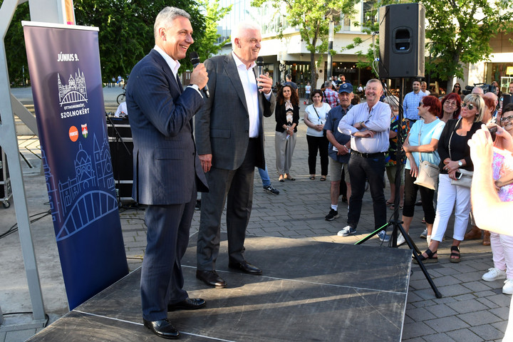 Fotó: MTI/Mészáros János Lázár János: A gyerekeink, unokáink jövője a tét!