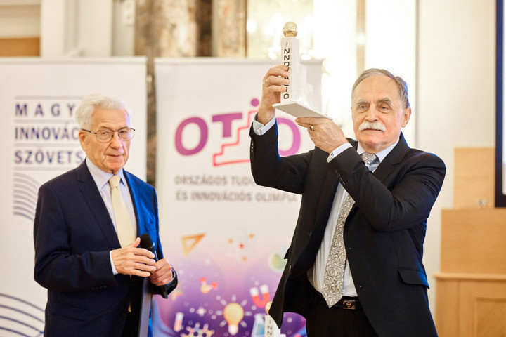 Fotó: Magyar Innovációs Szövetség Média Díjat kapott Molnár Pál újságíró
