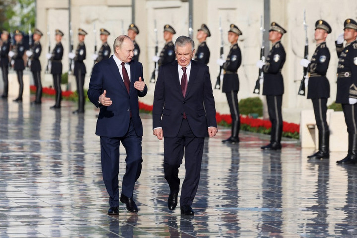 Fotó: Mikhail Metzel / POOL / AFP Orosz-üzbég védelmi együttműködés