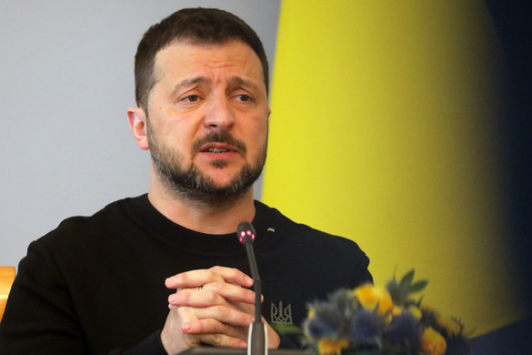 Zelenszkij: Túl lassú Ukrajna nyugati segélyezése