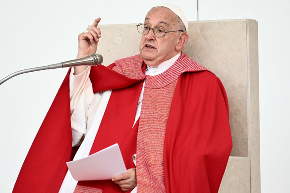 Ferenc pápa felszólította a nemzetek vezetőit, hogy nyissák meg a béke kapuit