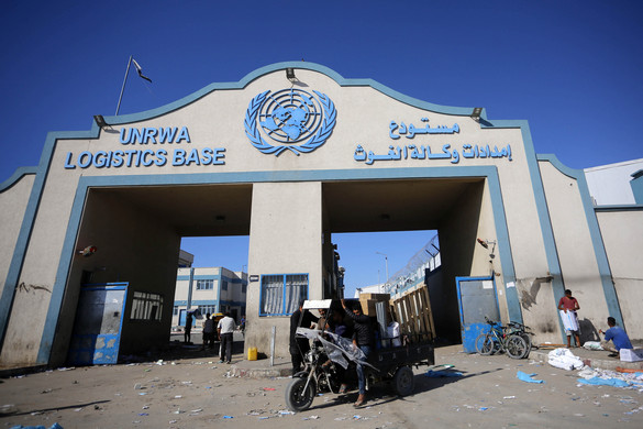 A hontalan palesztin személyek menekültstátuszát el kell ismerni, amennyiben az UNRWA védelme „megszűnt"