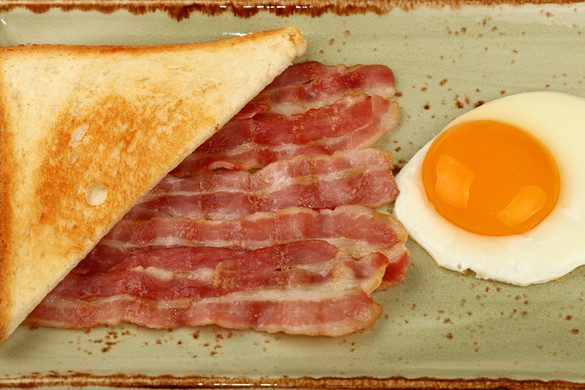 Ezért zöld néha a bacon
