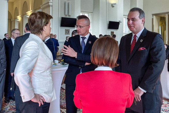 A kormány nem engedi, hogy Magyarországot is beszippantsa a NATO háborús őrülete + VIDEÓ