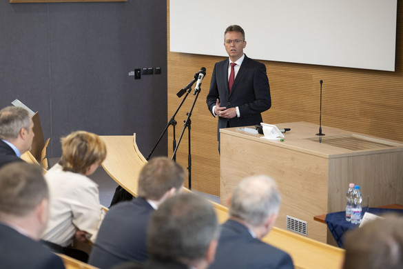 340 milliárd forintos pályázat egyetemfejlesztésre