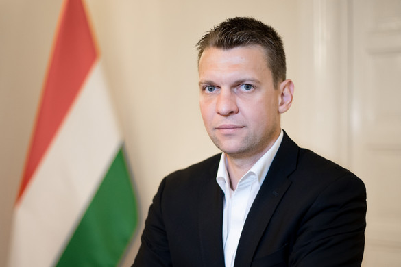 Menczer Tamás: Minket nem fognak belesodorni a háborúba!