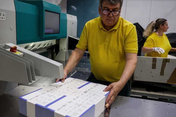 Több részre oszthatják a szavazóköri névjegyzéket, ahol sok az átjelentkezés