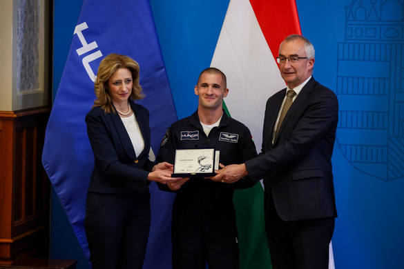 Nem tud minden ország tartalékos kutatóűrhajóst is jelölni