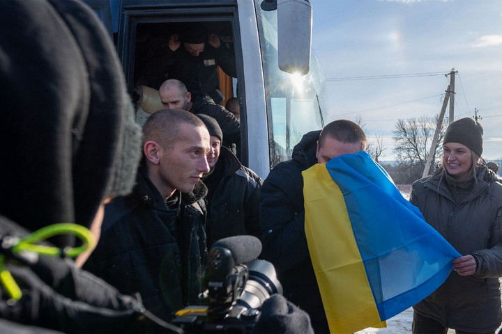 Fotó: AFP/Ukrainian Presidential Press Service Ukrán katonák: Az ellenség jobban bánik velünk