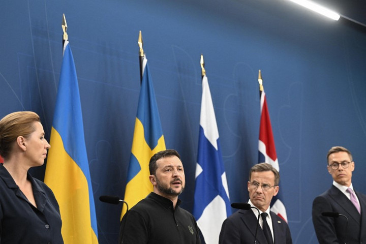 Fotó: AFP/TT News Agency/Fredrik Sandberg Zelenszkij védelmi megállapodást kötött a manók szigetével