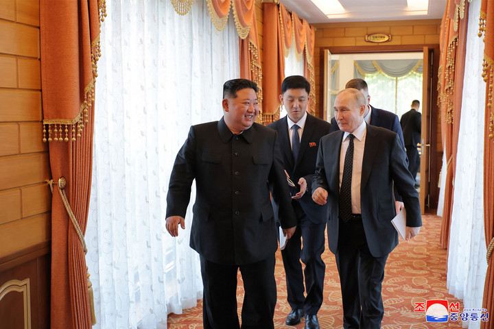 Észak-Korea elítélte a NATO-közleményt