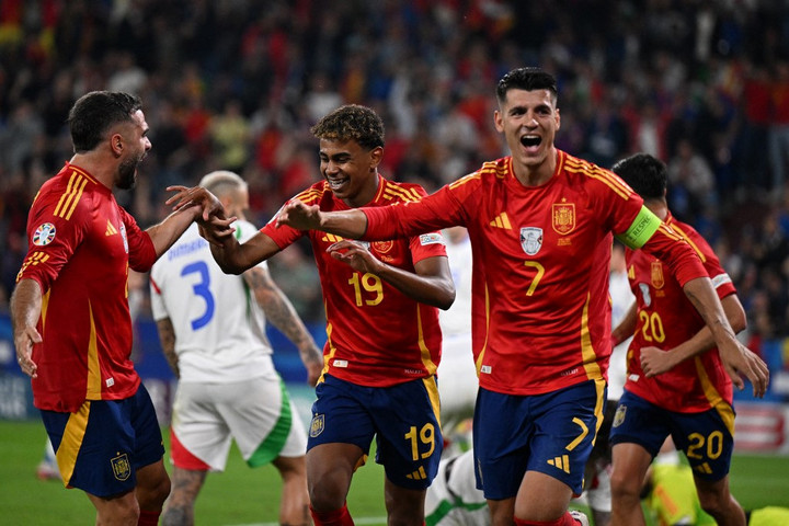 Minden, amit az angol–spanyol hátteréről tudni érdemes