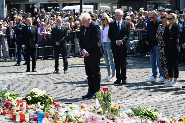 Egy perc néma csend a Mannheimben meggyilkolt rendőr tiszteletére