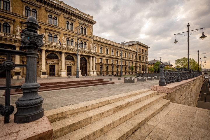 A rektor látja majd el az elnöki feladatokat is a Budapesti Corvinus Egyetemen