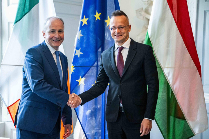 Szijjártó a magyar–ír gazdasági együttműködést méltatta