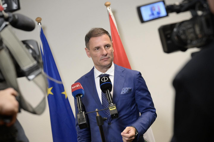 Tűrhetetlen, ahogyan a légitársaságok az utasokat kezelik