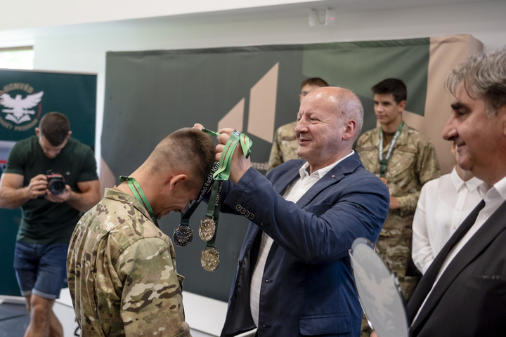 Fotó: MTI/Komka Péter Simicskó István: Sikertörténet a kadétprogram