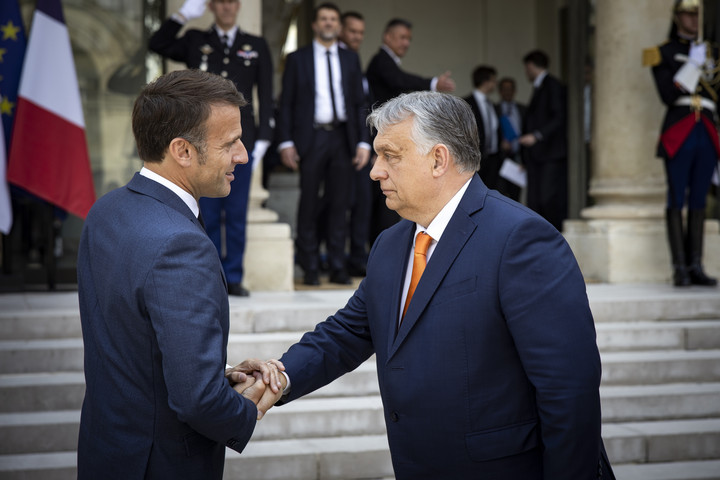 Fotó: MTI/Miniszterelnöki Sajtóiroda/Fischer Zoltán Orbán Viktor a francia elnökkel tárgyal