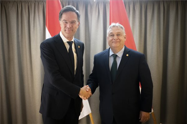 Orbán Viktor: Magyarország kész támogatni Mark Ruttet