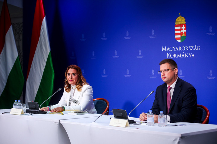 Fotó: MH/Török Péter Újra bejelent a kormány