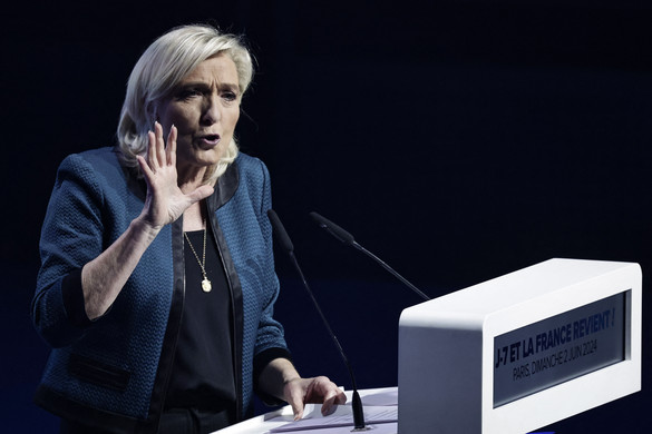 Marine Le Pen bekeményít