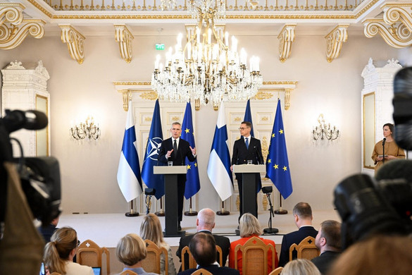 Jens Stoltenberg: A NATO nem tervez csapatokat küldeni Ukrajnába