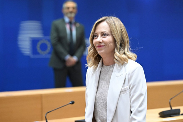 Giorgia Meloni az alternatív front kialakítását tekinti feladatának
