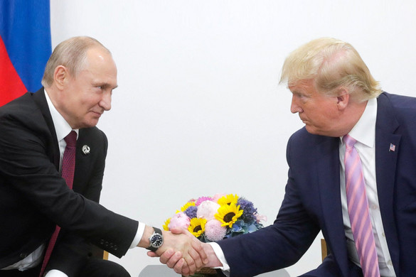 Ilyen a kapcsolata Trumpnak Putyinnal
