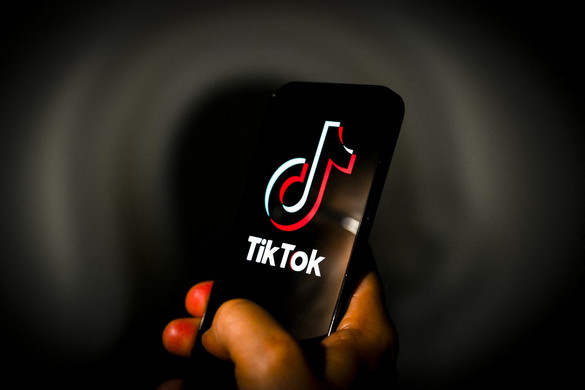 Letarolták a kiberbűnözők a TikTok platformját