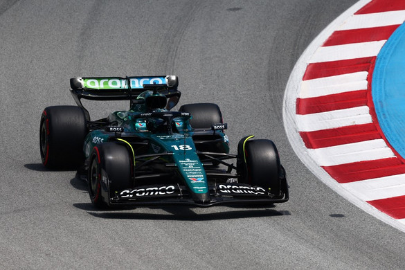 Lance Stroll marad az Aston Martinnál