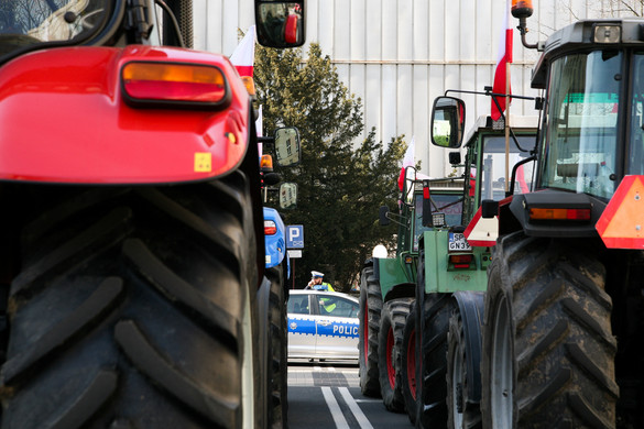 A lengyel gazdák ismét lassítják a forgalmat az ukrán határon
