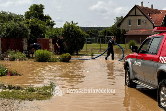 Utcákat öntött el, udvarokba tört be a víz Vas vármegyében