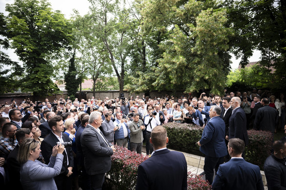 Orbán Viktor: Június 9-én még megállíthatjuk a háborús menetet
