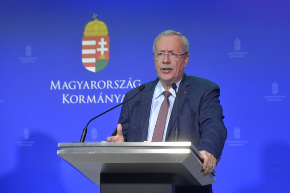 Bakondi György: Nem kezelni kell az illegális migrációt, hanem őrizni a határokat
