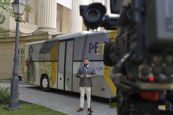 A Petőfi-busz kiemelt példája a múzeumi innovációnak