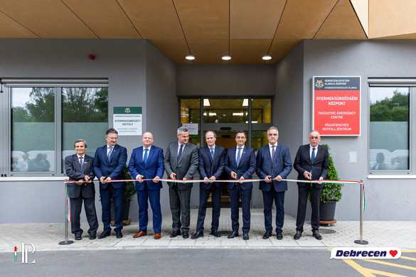 Átadták a debreceni gyermeksürgősségi központot